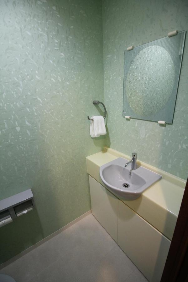 Weskii Hotel Kanazawa Bagian luar foto